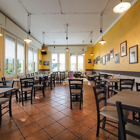 Milano 1873 3* Brunate